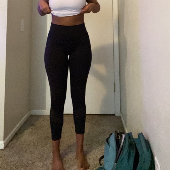 COPY - COPY - Black LuLuLemon leggings - Picture 4 of 4